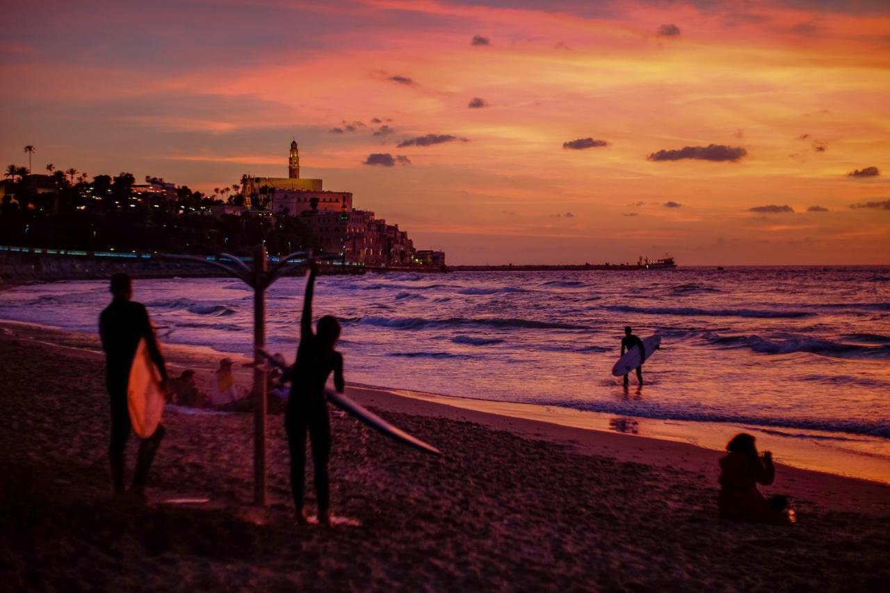 Aharonson'S - 1 Minute To The Beach Тель-Авив Экстерьер фото